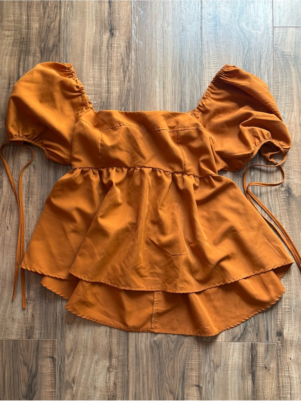 Copper Orange SHEIN top with tie puff sleeves and open back with wide band tie. - Picture 2 of 5
